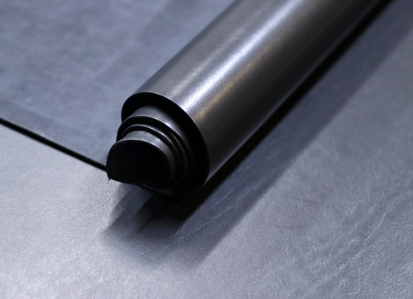 5/6oz. Spade, Black Color, Vegetable-Tanned Leather by Sepici