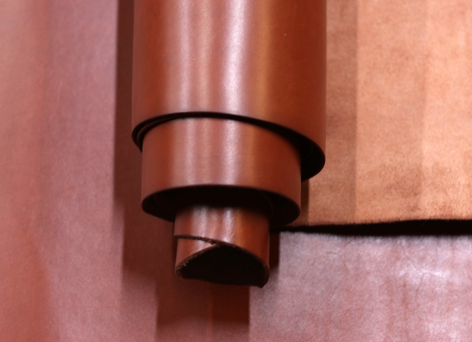 5/6oz. Spade, Chestnut Color, Vegetable-Tanned Leather by Sepici