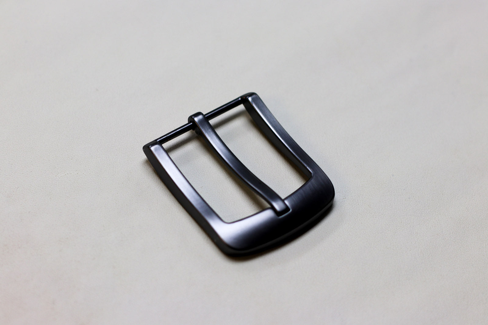 1-1/2" Metal Alloy Belt Buckle — Premium Hardware for Belt Making.