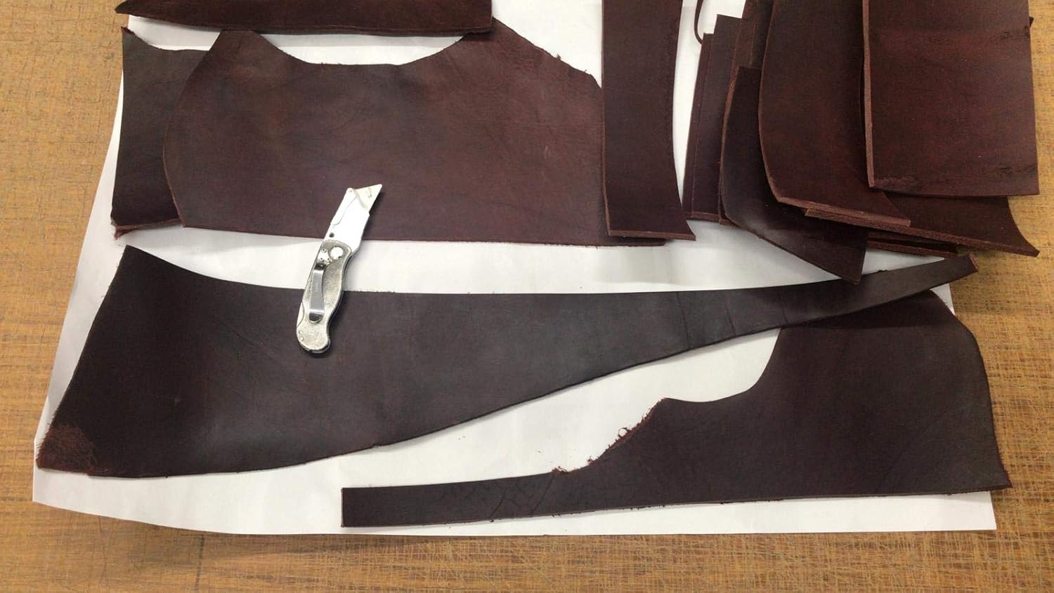Vegetable-Tanned Leather Scrap bags, 2 LBS per Bag, Different colors.