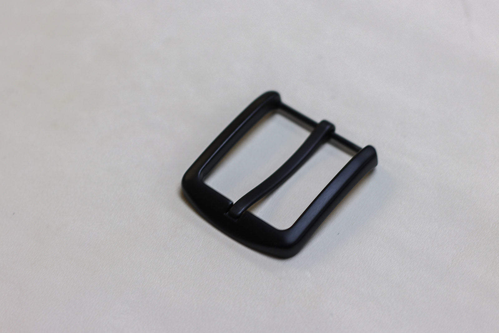 1-1/2" Metal Alloy Belt Buckle — Premium Hardware for Belt Making.