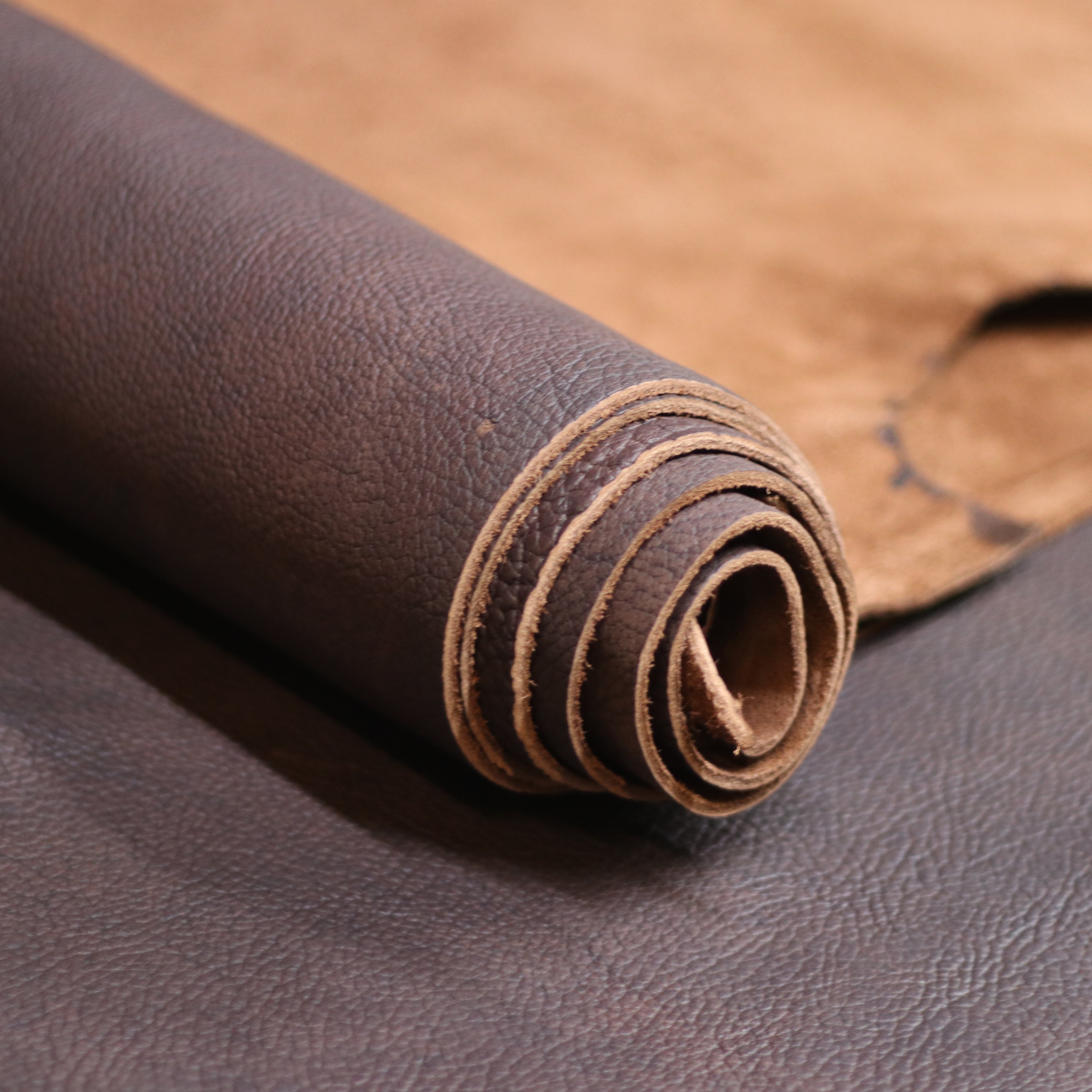 5/6oz. & 8/9oz. American Bison Shrunken Chrome-Tanned Leather by Sepici