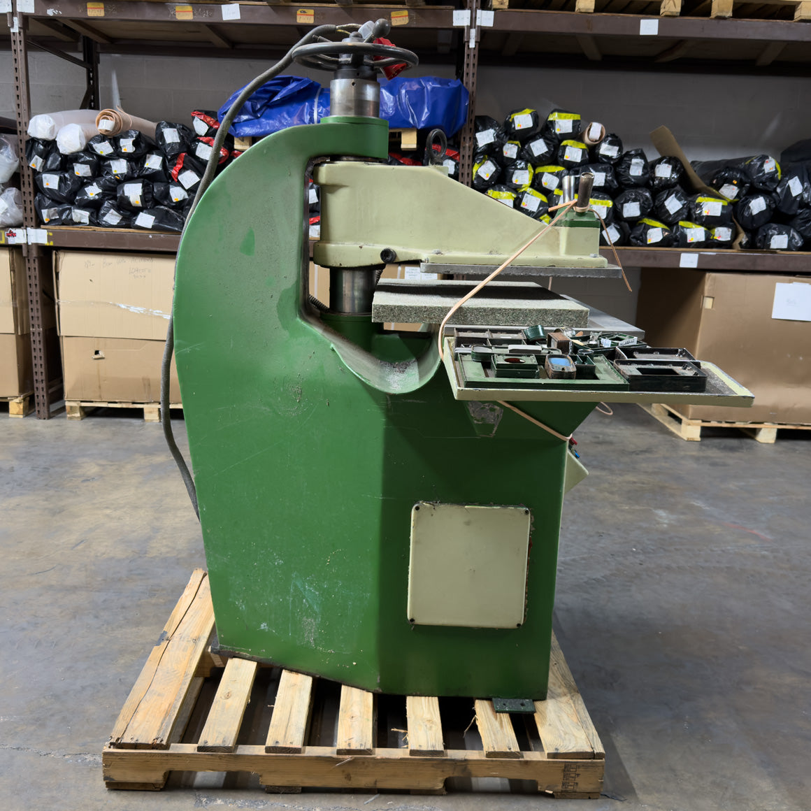 Industrial Leather Clicker Press - Eser 3-Phase