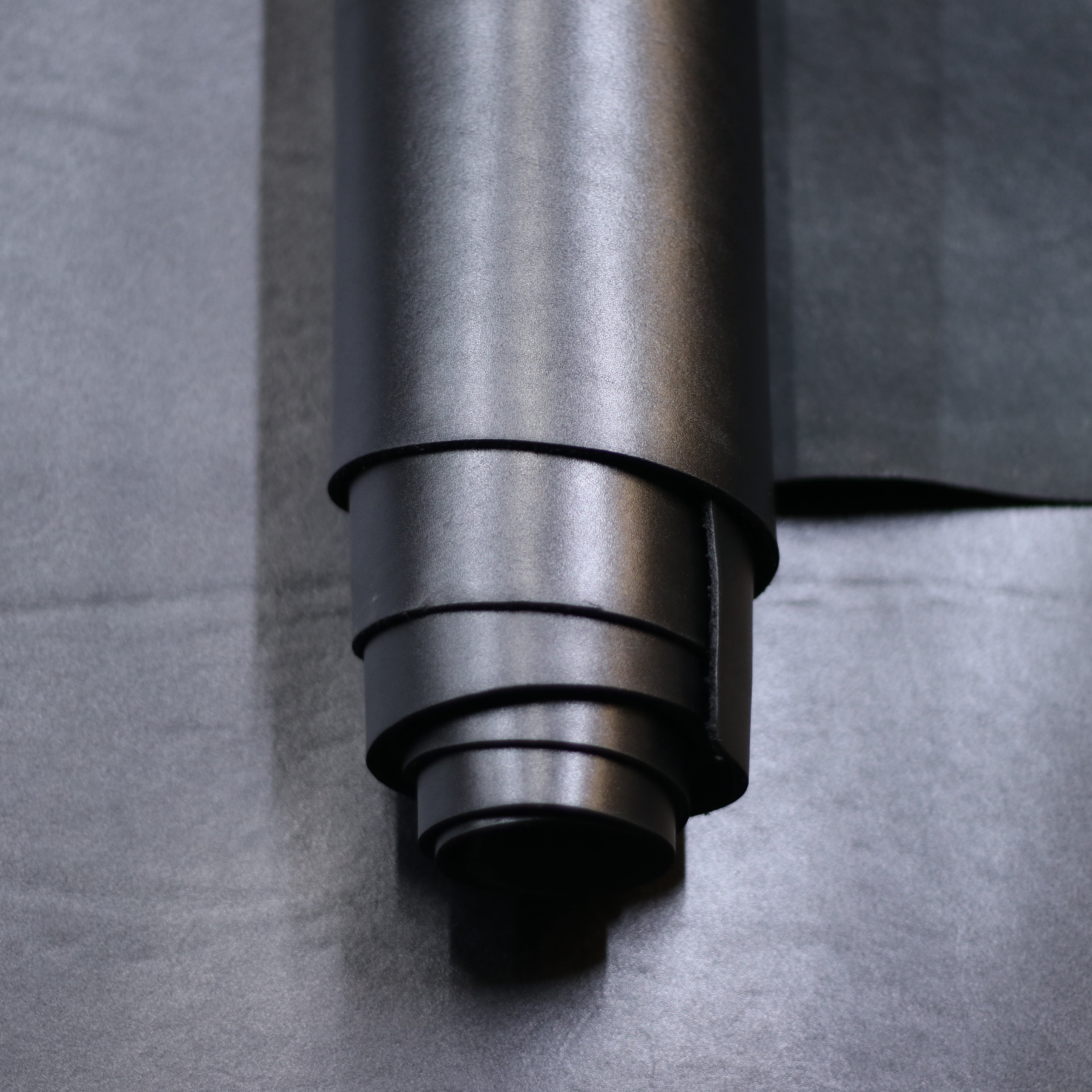 7/8oz. IDA Db. Bends, Black Color, Vegetable-Tanned Leather by Sepici