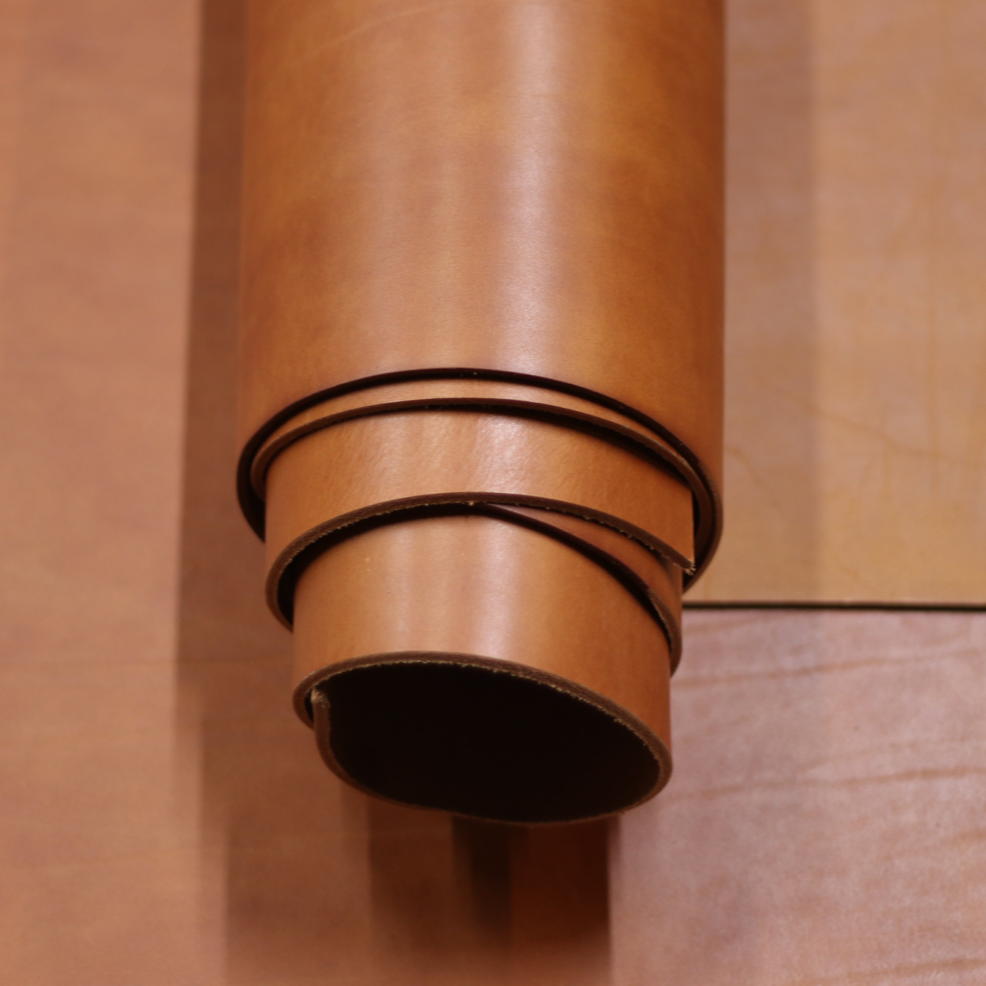 8/9oz. Ilgaz Db. Shoulders, Brick Color, Vegetable-Tanned Leather by Sepici