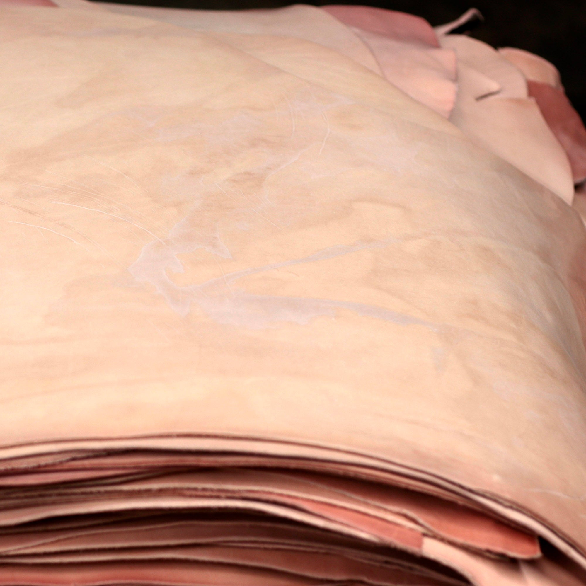 Shock Sale ⚡ 7/9 oz. Double Shoulders Craftsman Grade Veg-Tan Natural Tooling Leather