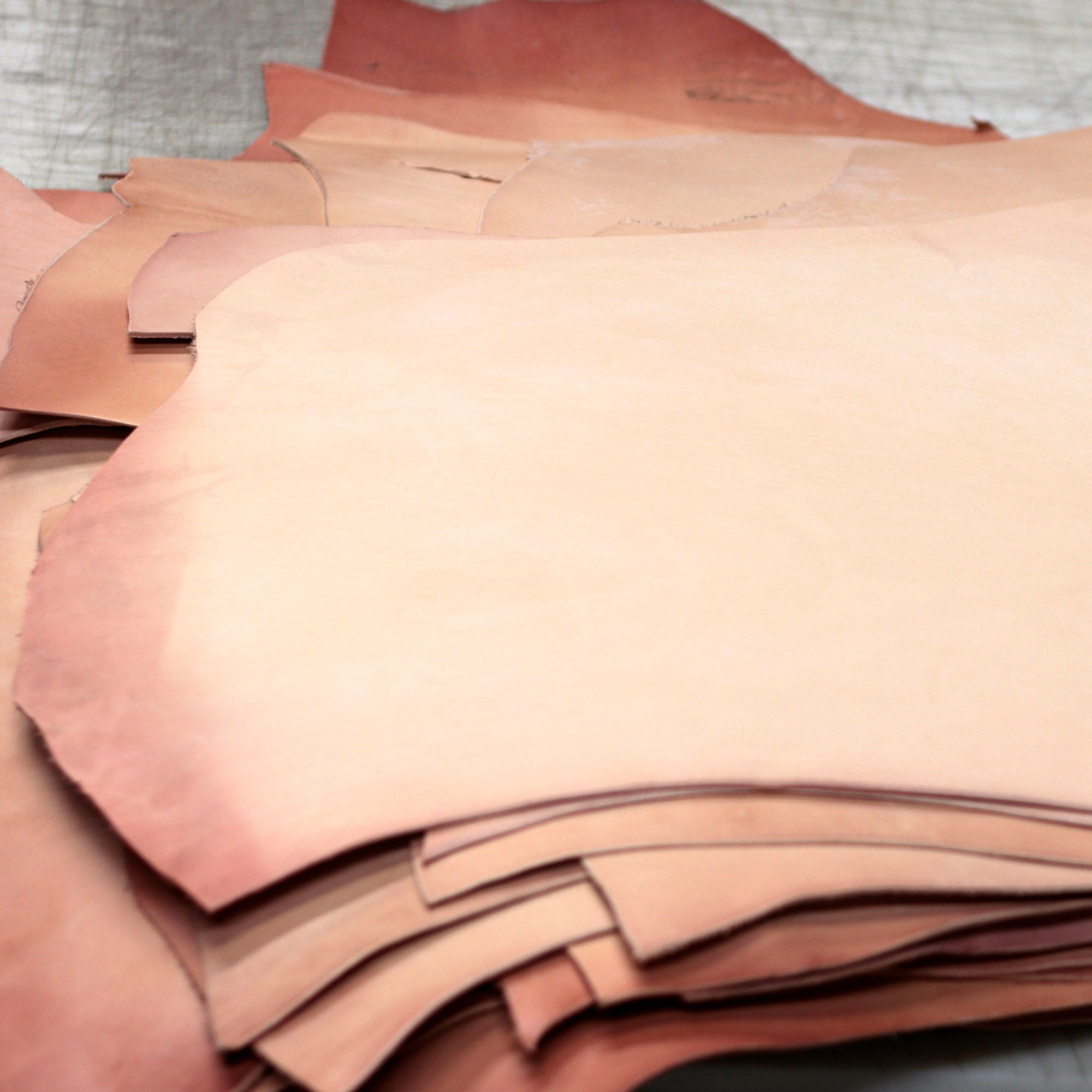 7-9 oz. Double Shoulders Craftsman Grade Veg-Tan Natural Tooling Leather - (Previously sold as Shock Sale)
