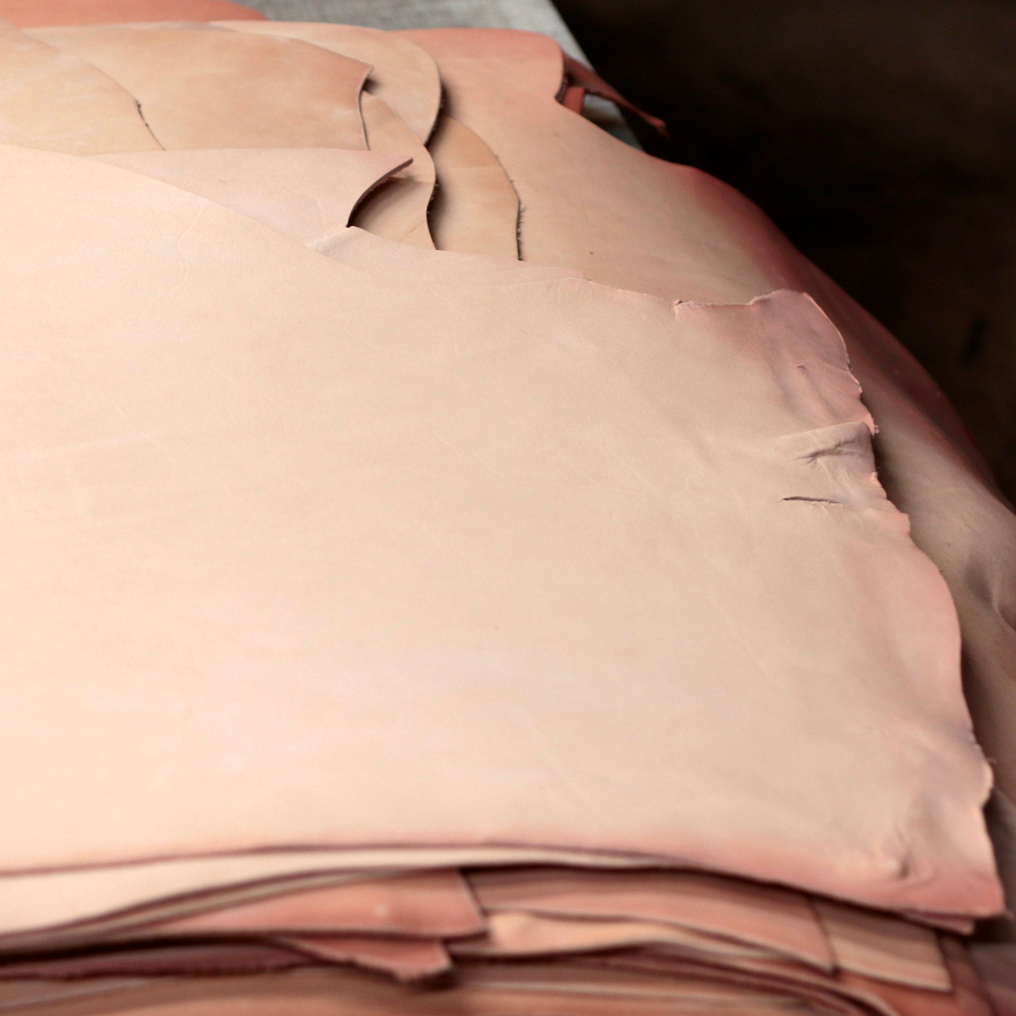 7-9 oz. Double Shoulders Craftsman Grade Veg-Tan Natural Tooling Leather - (Previously sold as Shock Sale)