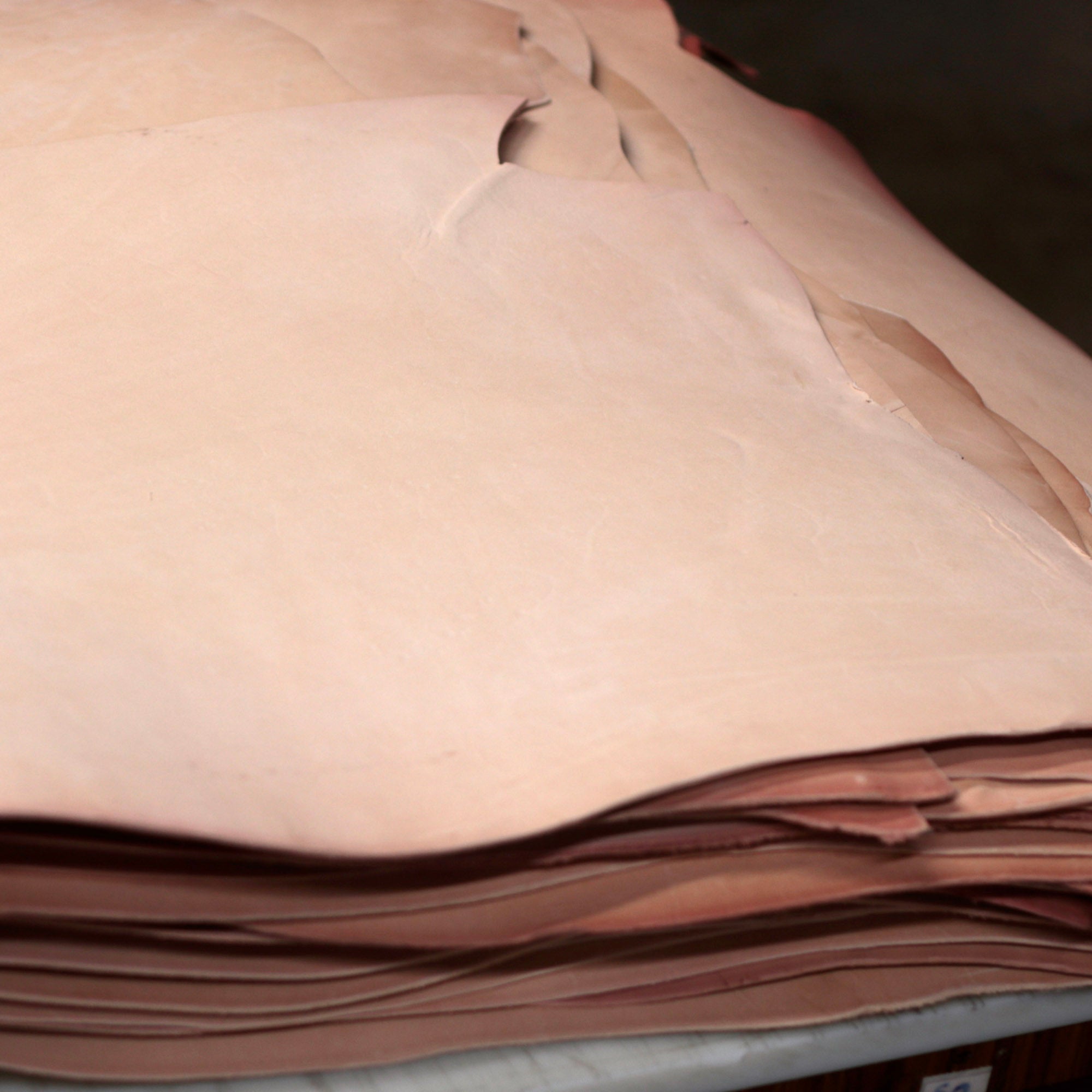 7-9 oz. Double Shoulders Craftsman Grade Veg-Tan Natural Tooling Leather - (Previously sold as Shock Sale)