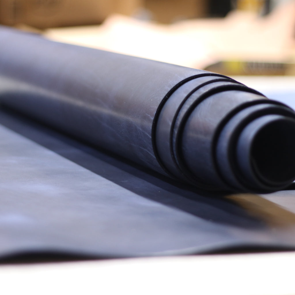 5/6oz. Spade Crazy, Navy Color, Vegetable-Tanned Leather by Sepici