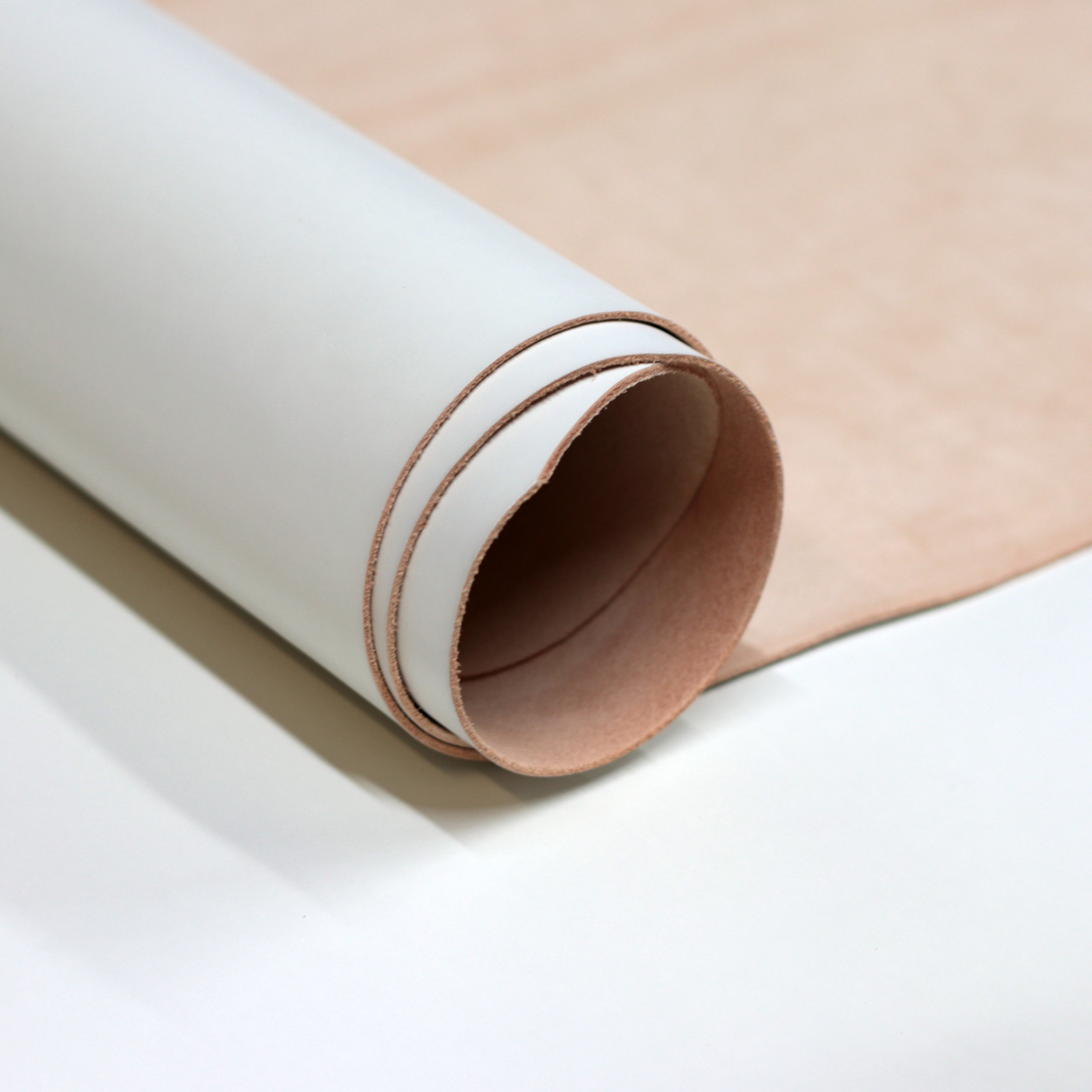 5/6oz. Peak - White Vegetable Tanned Leather