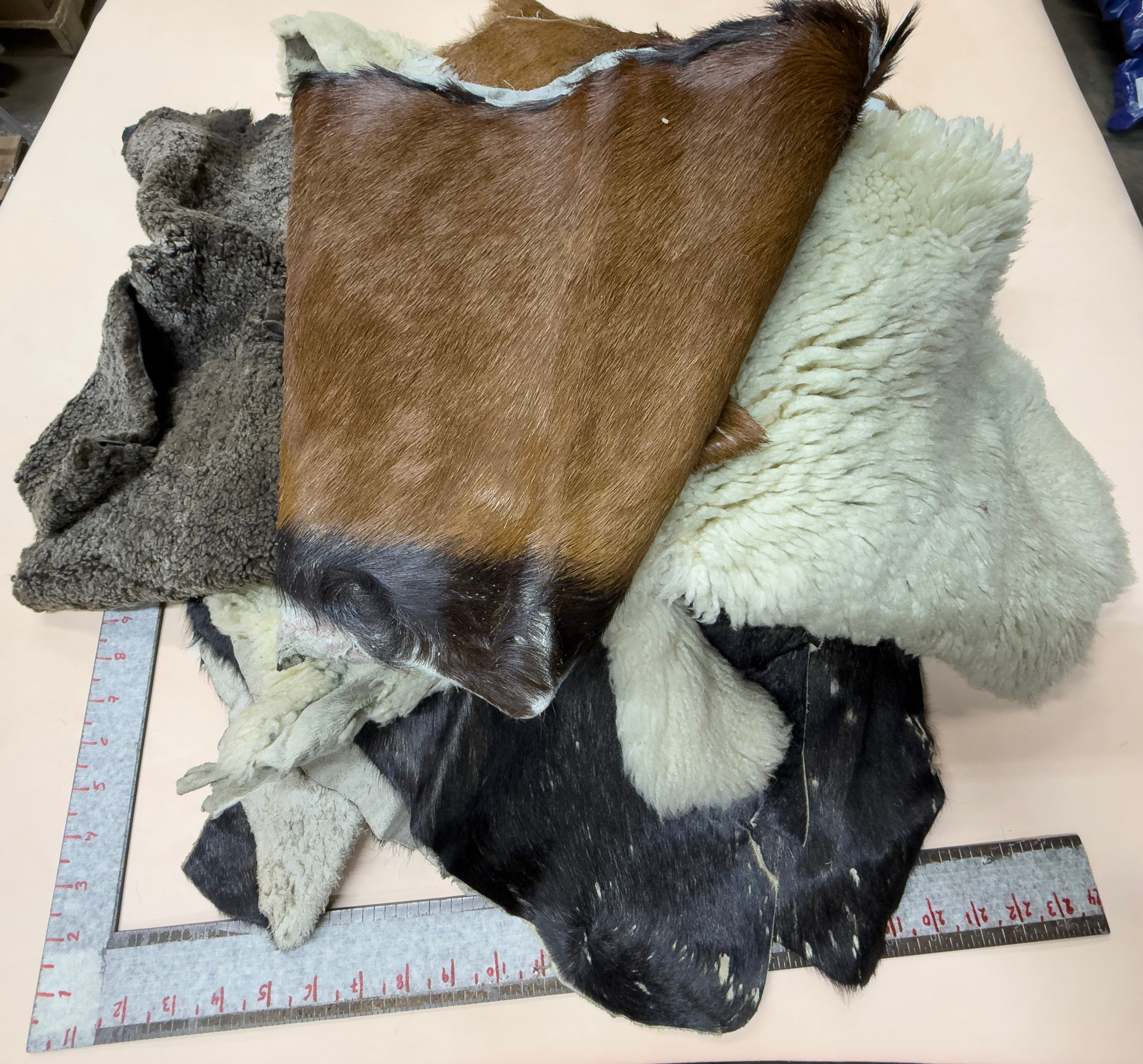 Small Livestock Fur Scrap Bundle - Mixed Colors (Lamb & Goat) Box No 2