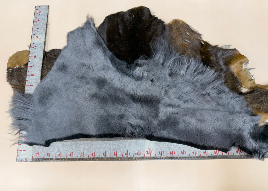 Small Livestock Fur Scrap Bundle - Mixed Colors (Lamb & Goat) Box No 3