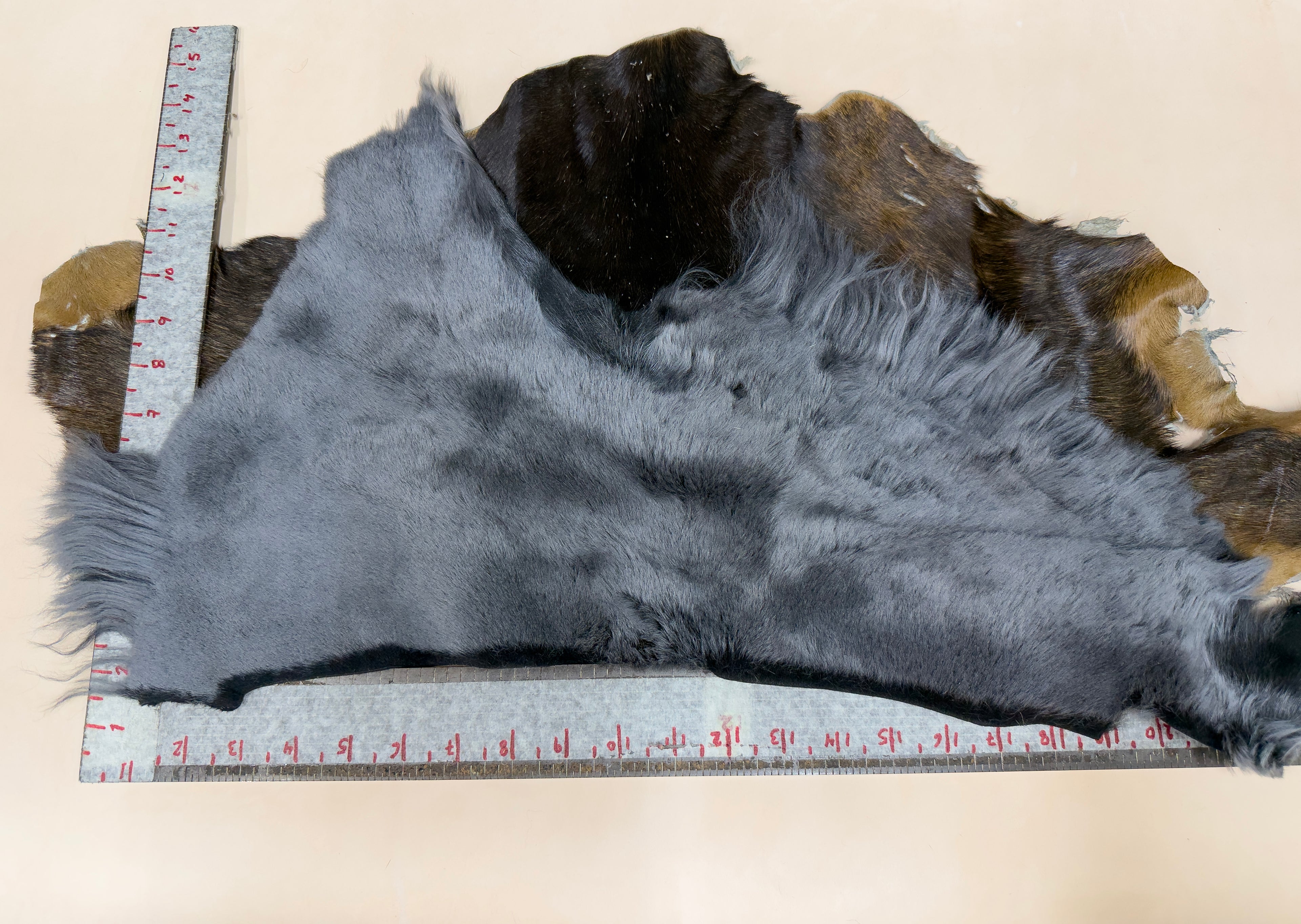 Small Livestock Fur Scrap Bundle - Mixed Colors (Lamb & Goat) Box No 3