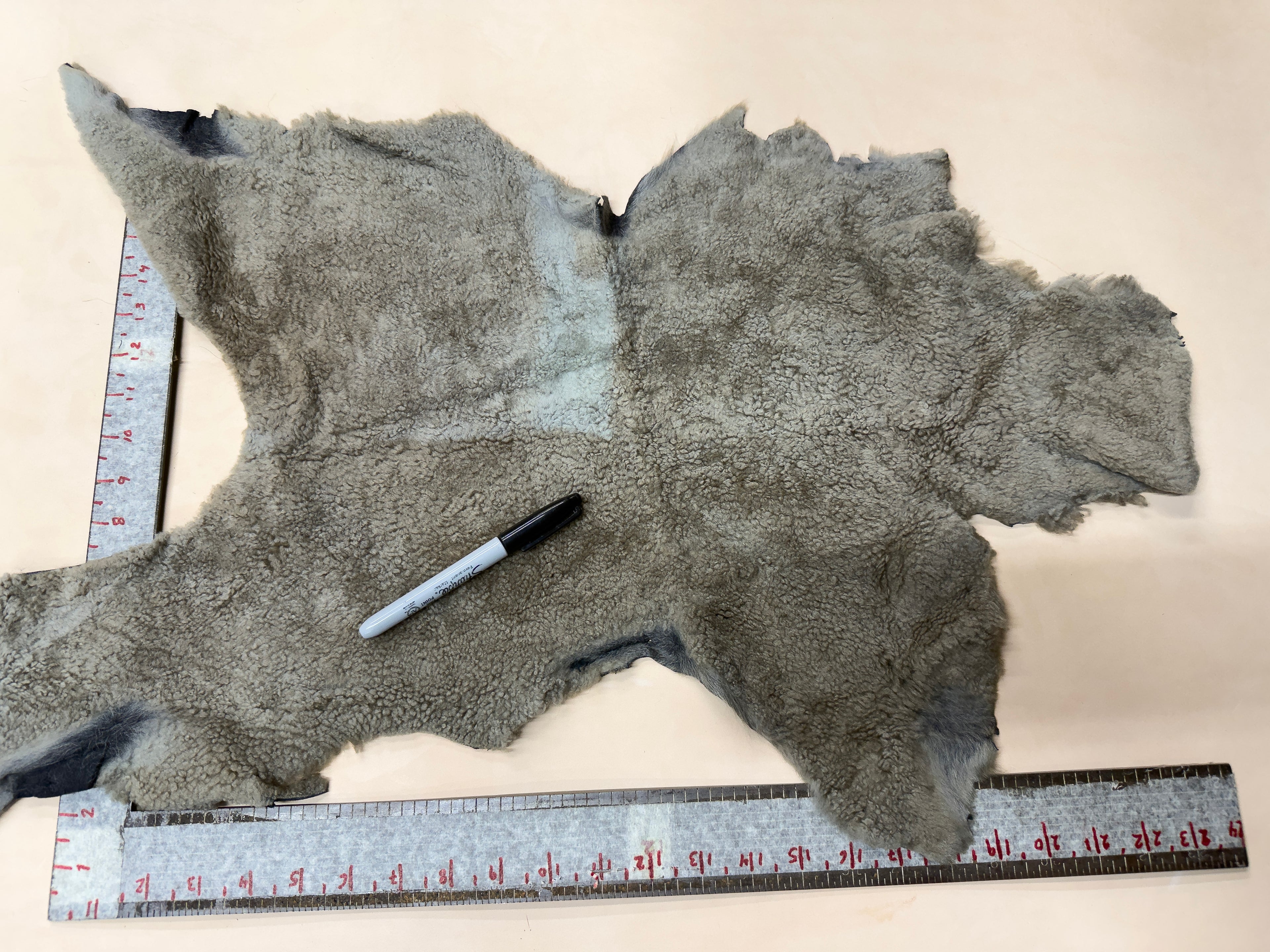 Small Livestock Fur Scrap Bundle - Mixed Colors (Lamb & Goat) Box No 1