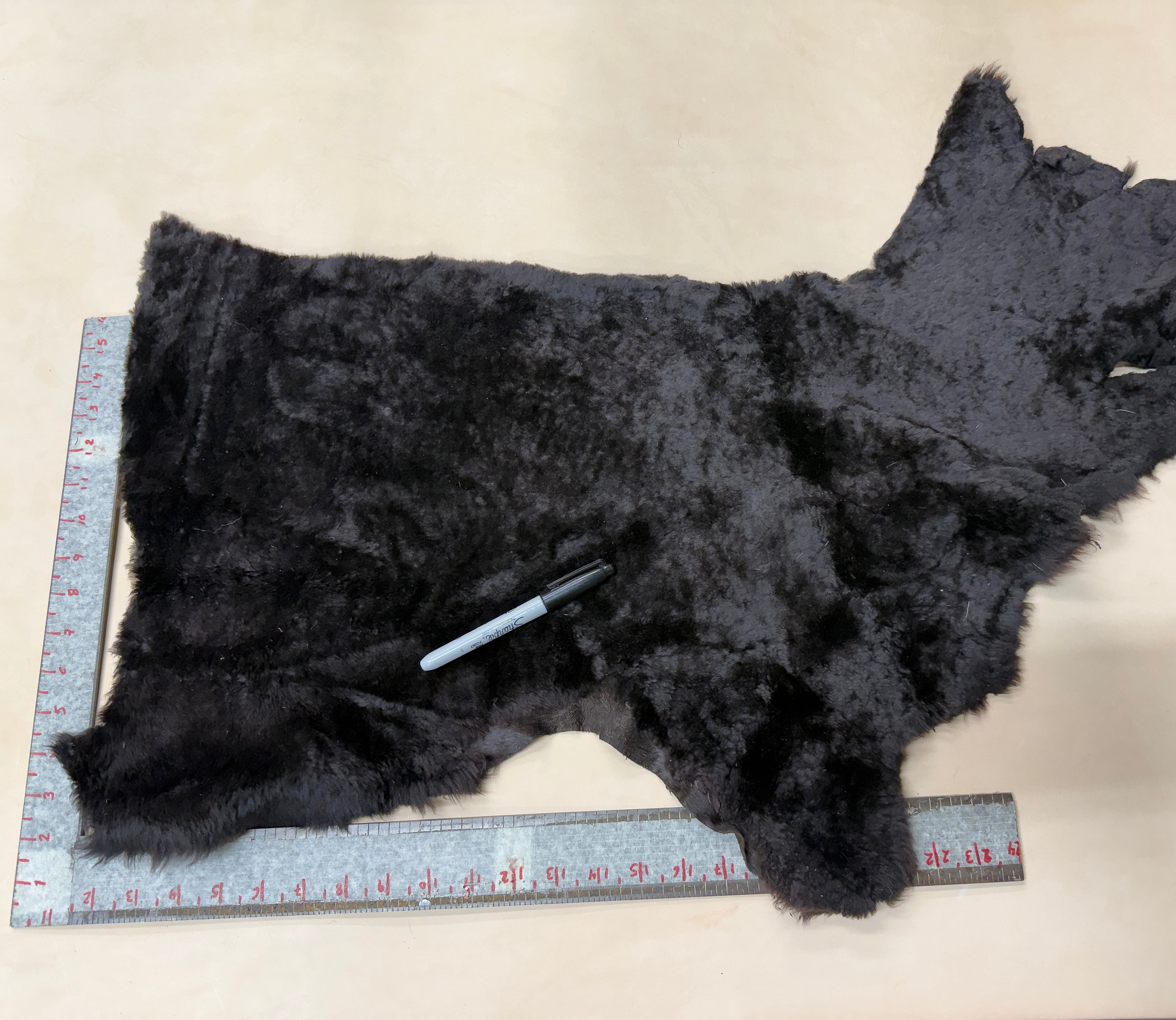 Small Livestock Fur Scrap Bundle - Mixed Colors (Lamb & Goat) Box No 1