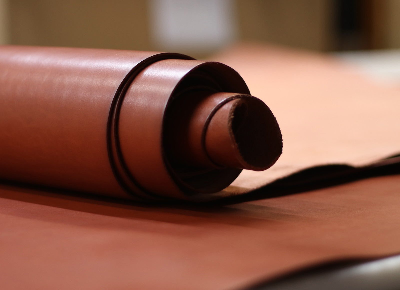 5/6oz. Spade, Chestnut Color, Vegetable-Tanned Leather by Sepici