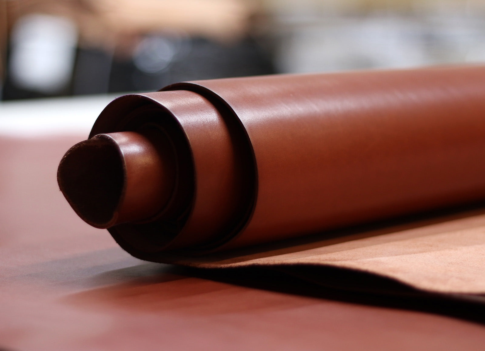 5/6oz. Spade, Chestnut Color, Vegetable-Tanned Leather by Sepici