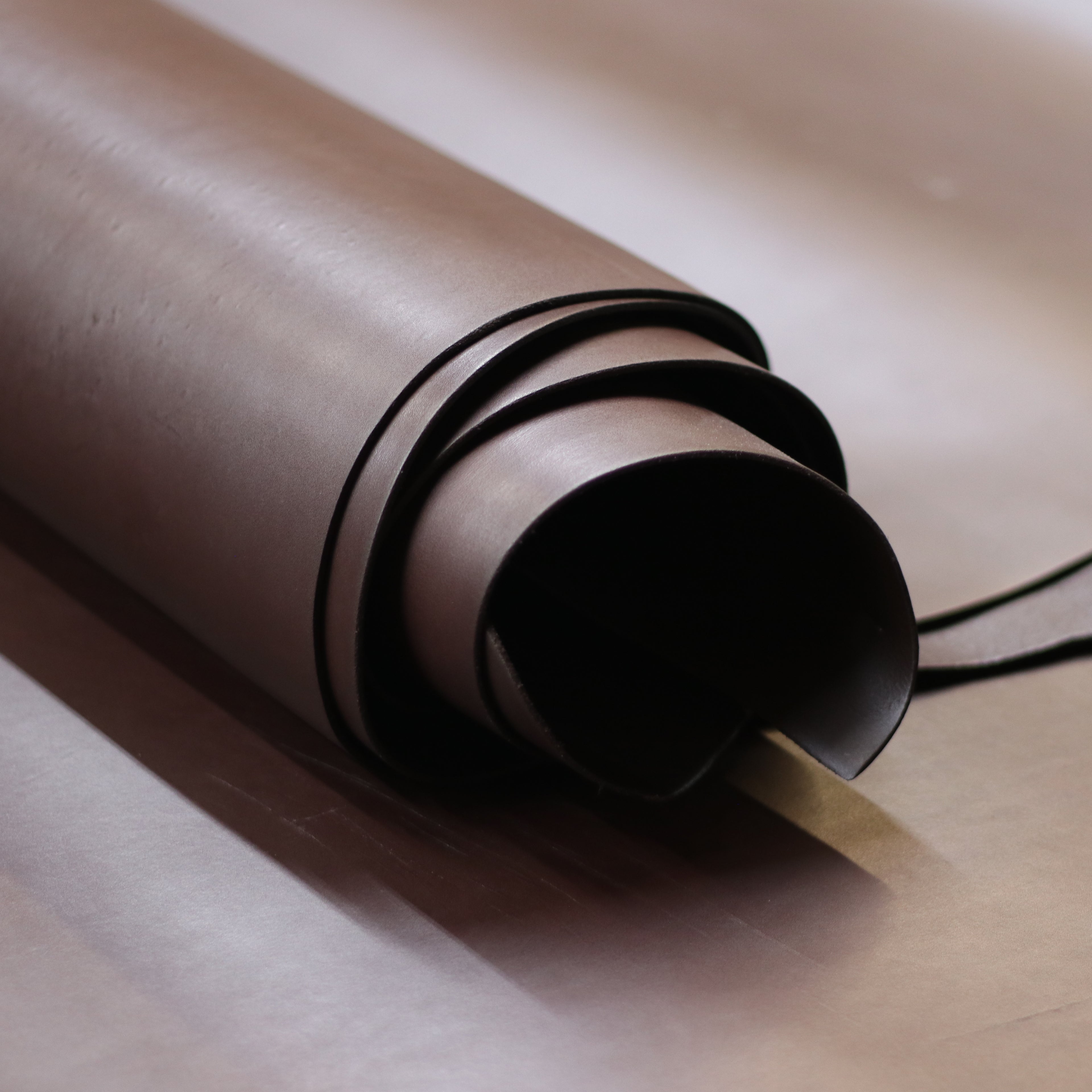 5/6oz. Bridle, Economy Series, Chocolate Color, Vegetable-Tanned Leather by Sepici