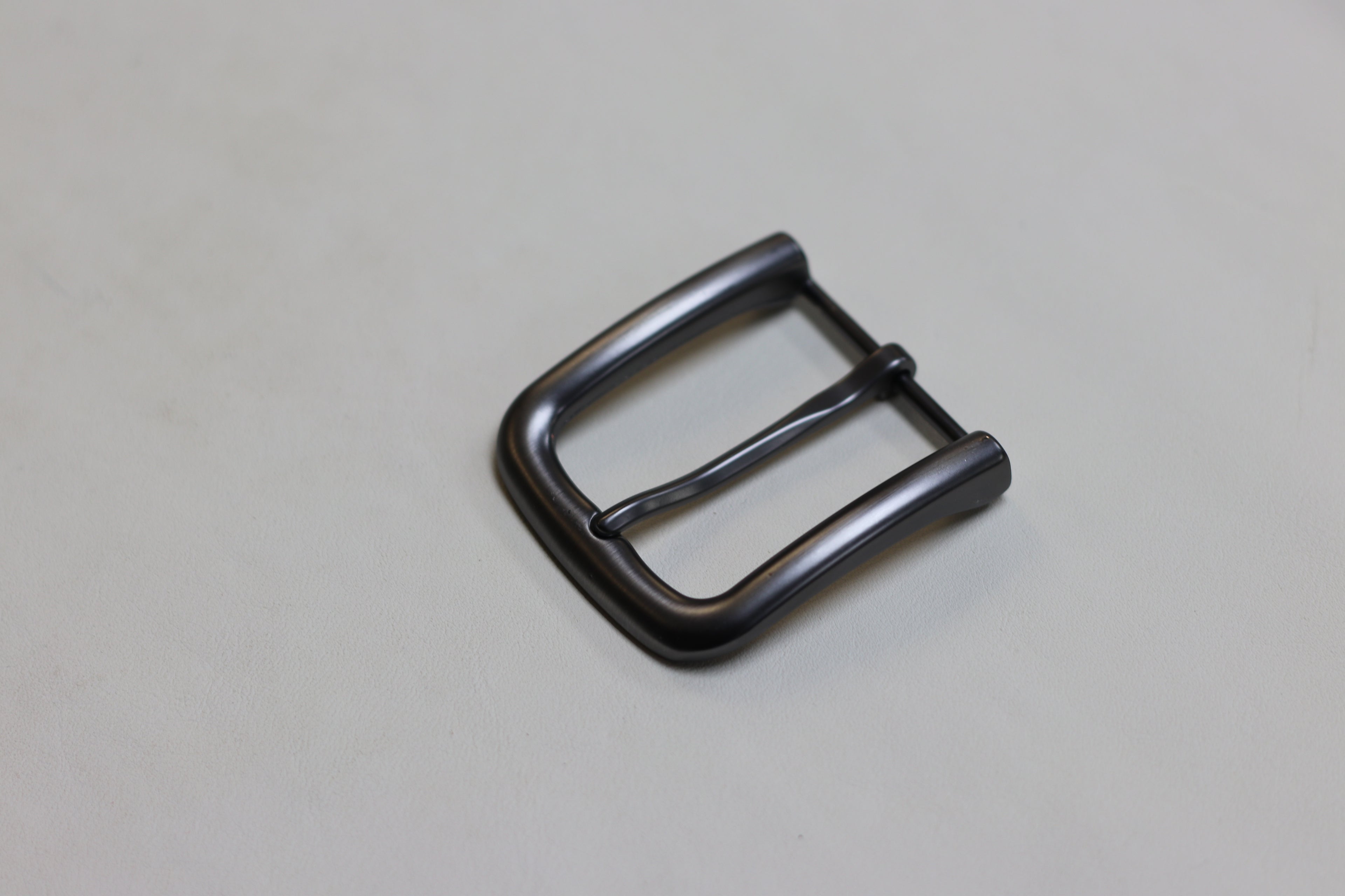 1-1/2" Metal Alloy Belt Buckle — Premium Hardware for Belt Making.